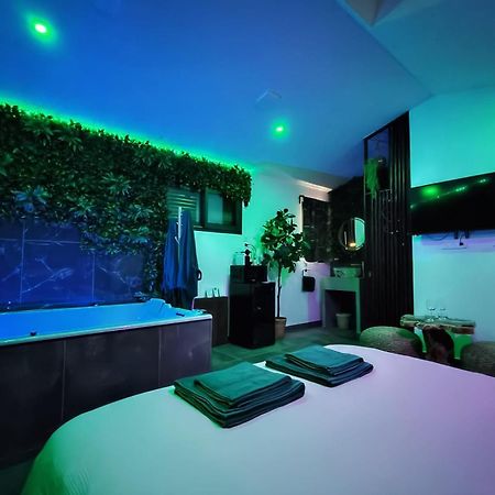 רוניאק La Jungle Room מראה חיצוני תמונה